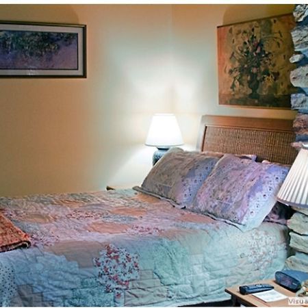 River House Bed And Breakfast Nine Mile Falls エクステリア 写真